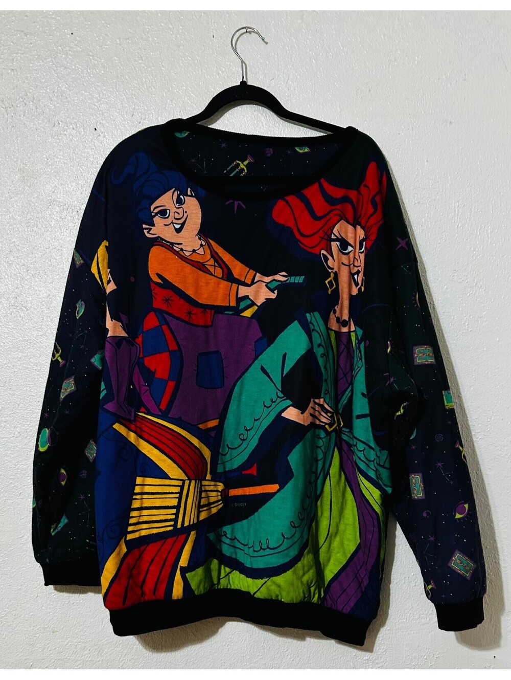 Disney Hocus Pocus Reversible Pullover Sanderson Sisters Binx Cat All Over Print